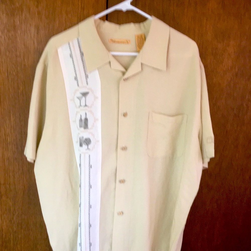 Havanera XL men’s tan/white button down shirt.